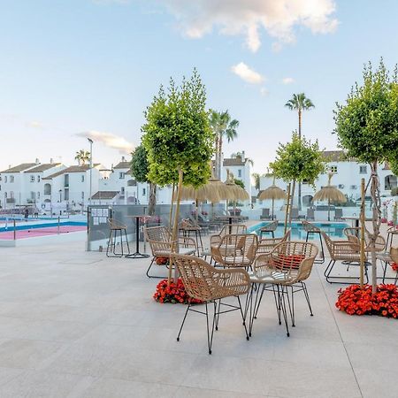 Residencia Deportiva Rozarossa Hotel Estepona Luaran gambar
