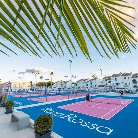 Residencia Deportiva Rozarossa Hotel Estepona Luaran gambar