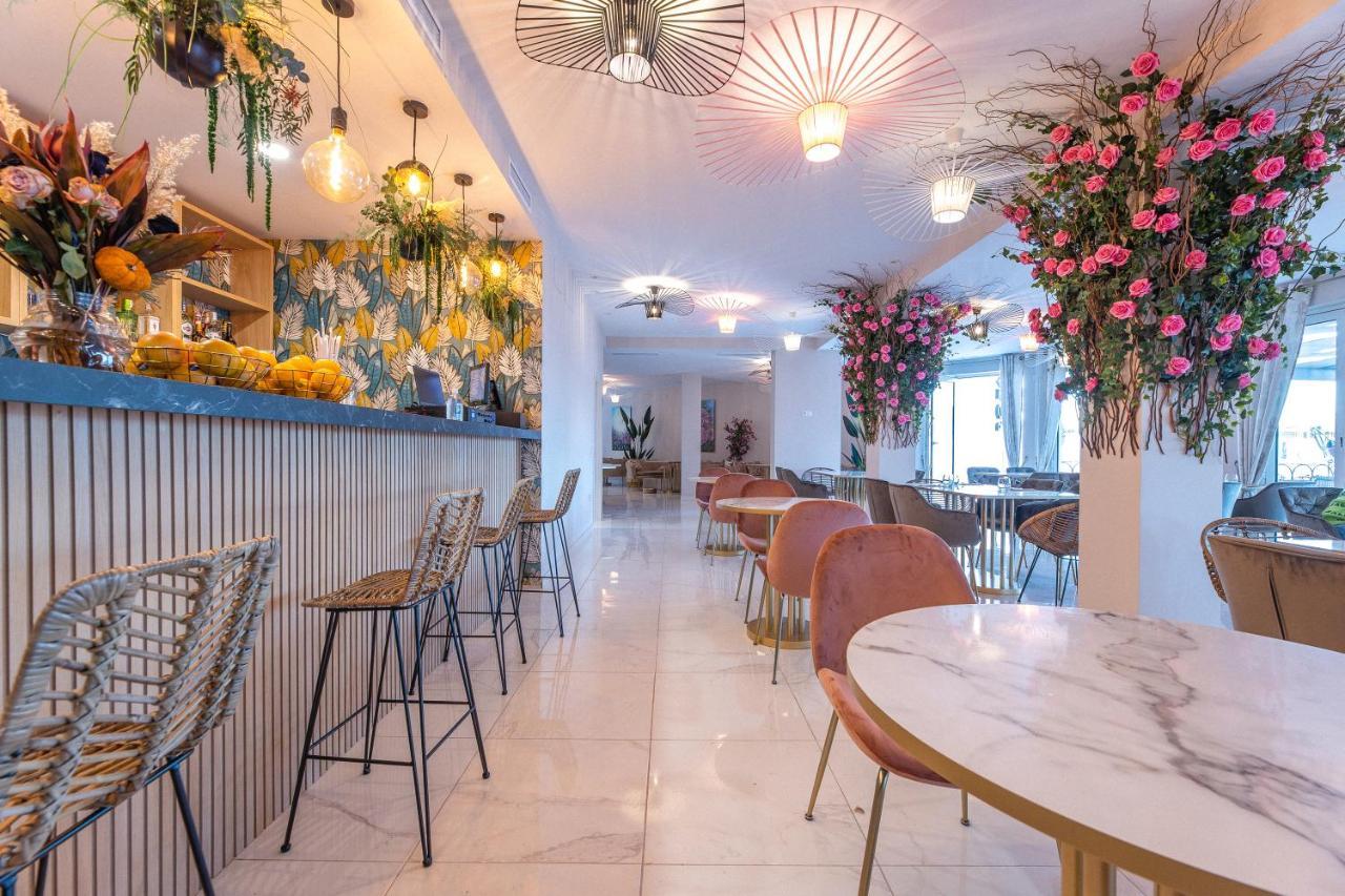 Residencia Deportiva Rozarossa Hotel Estepona Luaran gambar