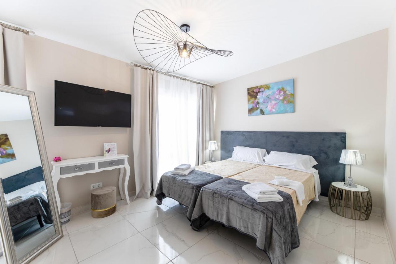 Residencia Deportiva Rozarossa Hotel Estepona Luaran gambar