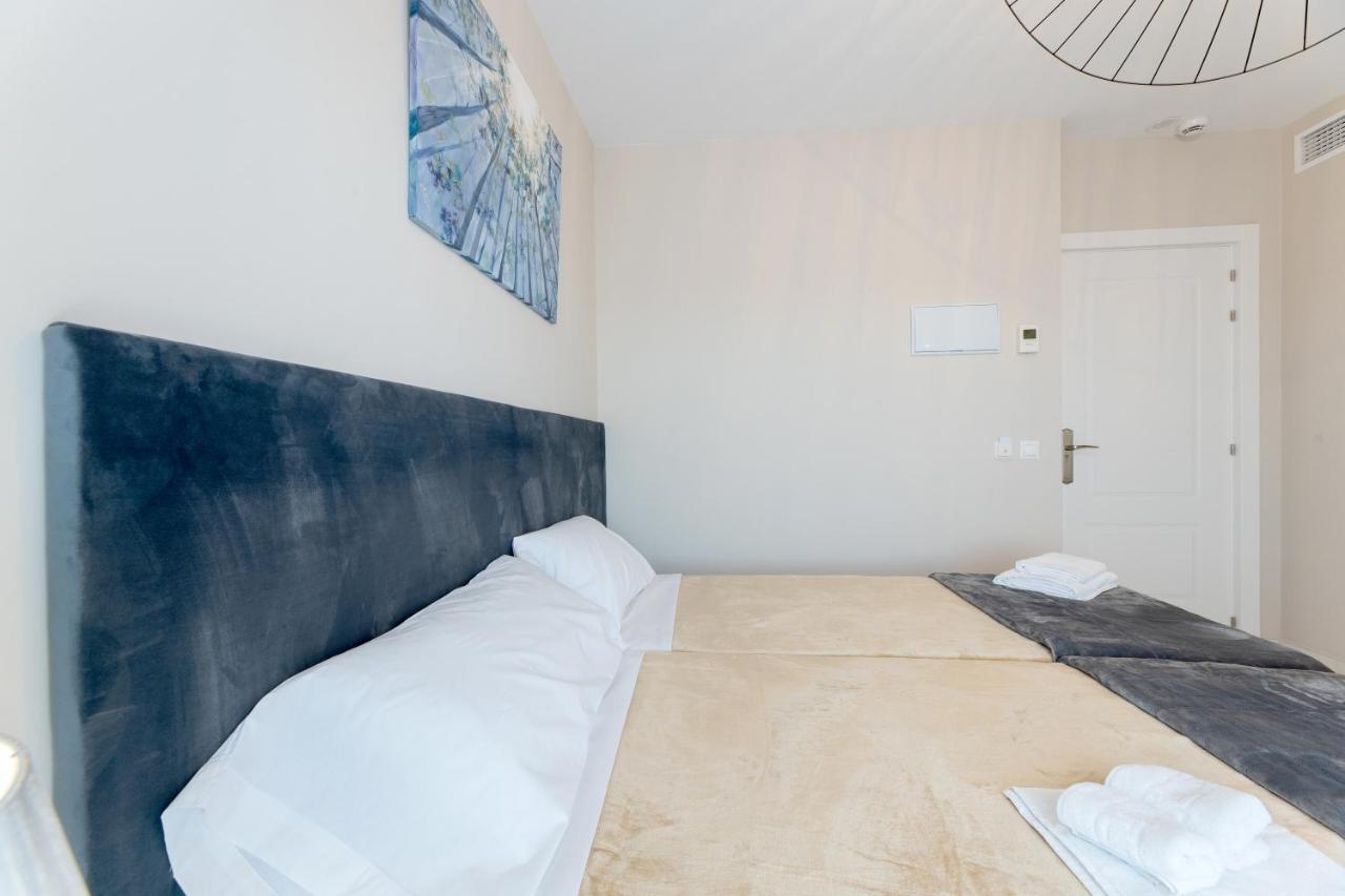 Residencia Deportiva Rozarossa Hotel Estepona Luaran gambar