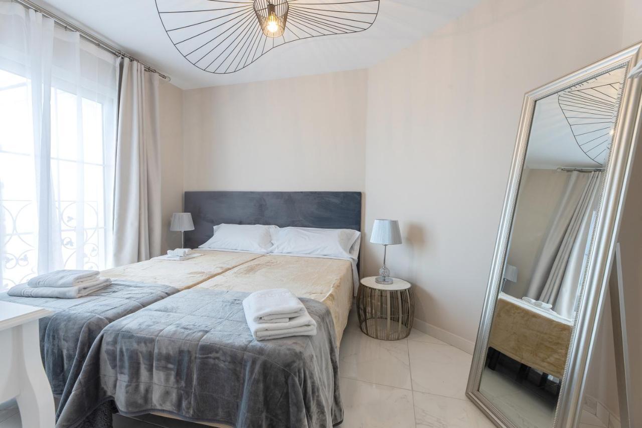 Residencia Deportiva Rozarossa Hotel Estepona Luaran gambar